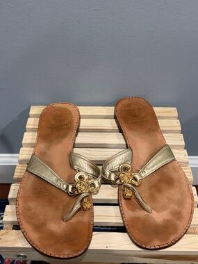 Gold Leather Floral-Embellished Women's Sandals size 9